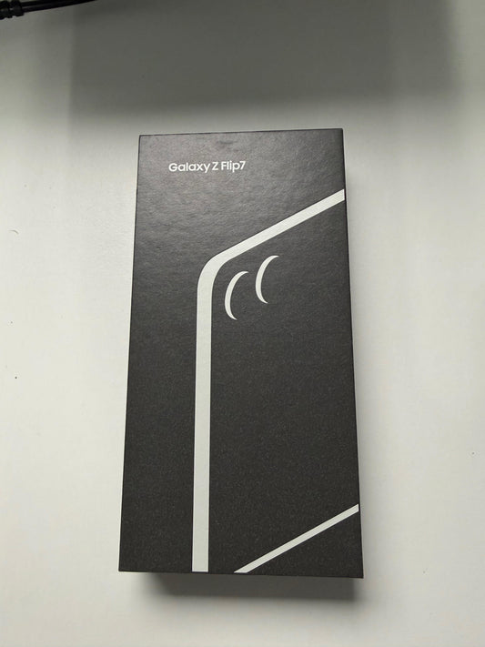 Samsung galaxy Z flip 7 256gb nieuw geseald met garantie