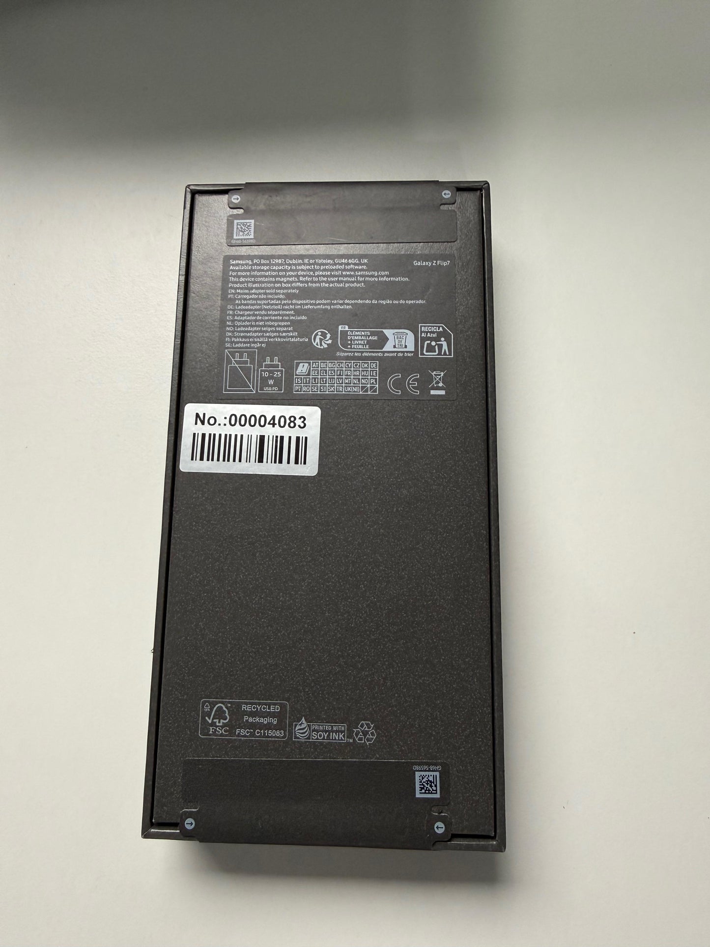 Samsung galaxy Z flip 7 256gb nieuw geseald met garantie