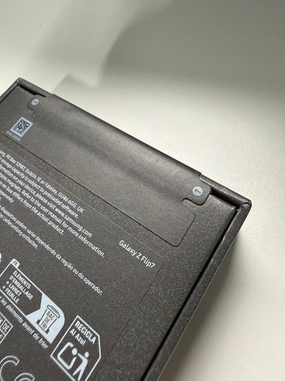 Samsung galaxy Z flip 7 256gb nieuw geseald met garantie